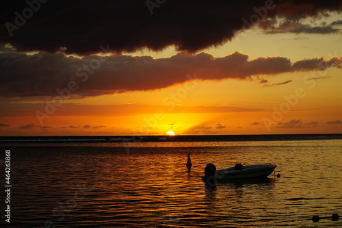 Mauritius sunset on the beach 🇲🇺 © 진택 이
