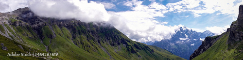 Fototapeta Naklejka Na Ścianę i Meble -  Lauterbrunnen Valley along Via Alpina long distance hiking route