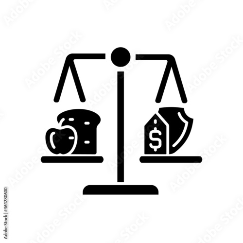 Food justice black glyph icon. Volunteer organization. Food insecurity. Donate products for poor people. Access to healthy nutrition. Silhouette symbol on white space. Vector isolated illustration