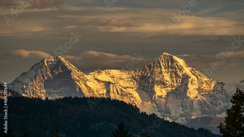 Swiss Alps im Abendlicht