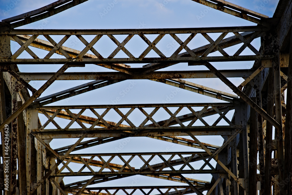 Konstrukcja stalowego mostu . Steel bridge structure. 