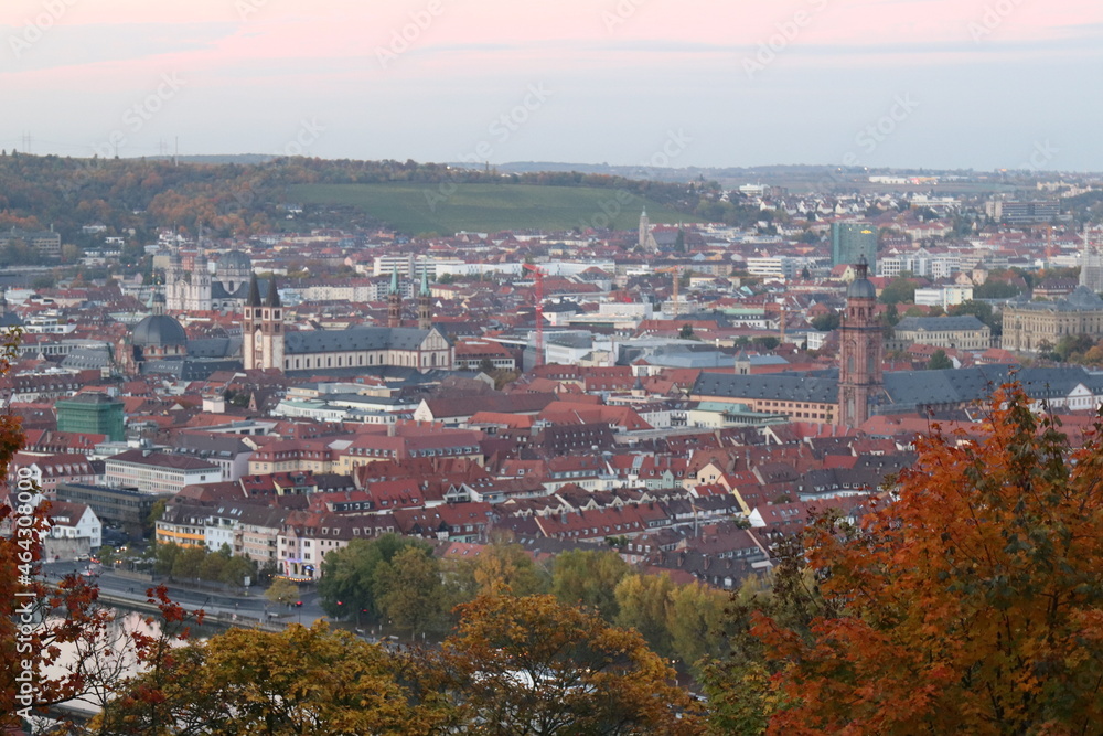 Abendstimmung. Blick auf Würzburg.