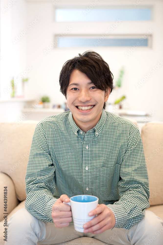 笑顔の男性