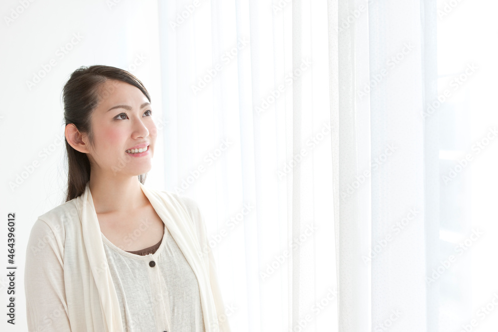 笑顔の女性 笑顔の女性