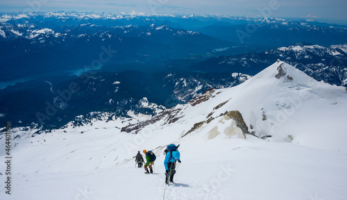 Mountaineers descend Mount Baker