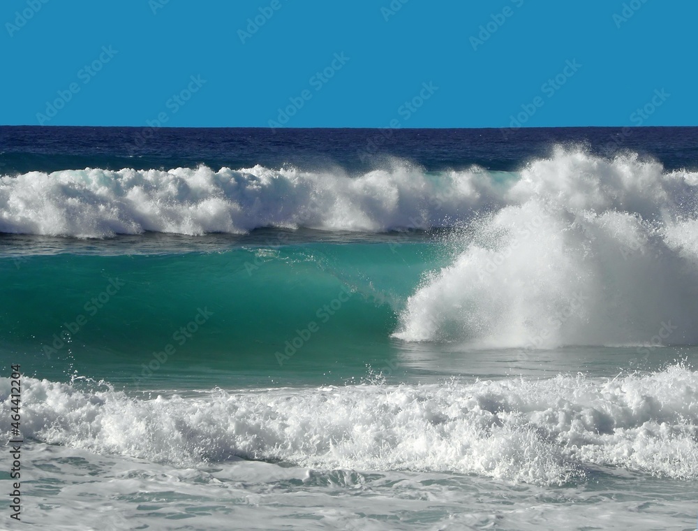 Treacherous surf on a sunny day at polihale beach, kauai, hawaii Treacherous surf on a sunny day at polihale beach, kauai, hawaii