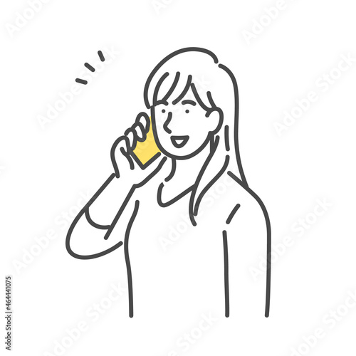スマホで通話する女性