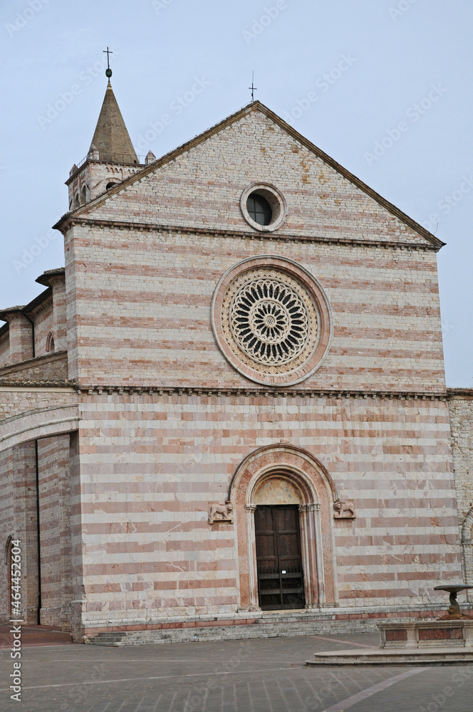 Assisi, la Basilica di Santa Chiara