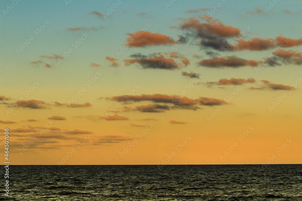 Obraz premium Beautiful beach in Santa Pola at sunset