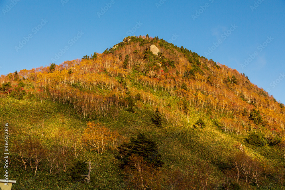 秋の志賀高原から紅葉の笠ヶ岳