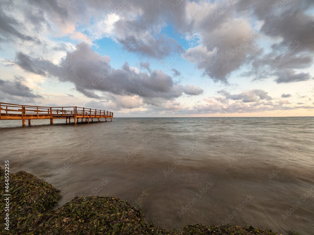 Atardecer en el muelle de Santa Pola