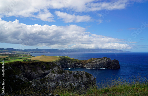Fototapeta Naklejka Na Ścianę i Meble -  natural green scenery on the azores islands