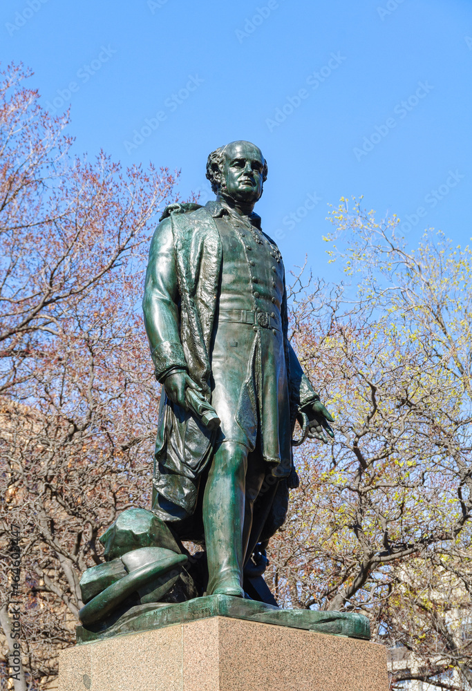Naklejka premium William Crowther's statue (1865) of Sir John Franklin, Arctic explorer and Lieutenant-Governor of Van Diemen’s Land from 1837 until 1843 - Hobart, Tasmania, Australia