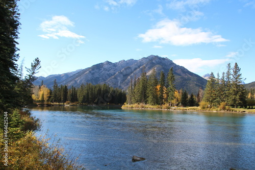 Fototapeta Naklejka Na Ścianę i Meble -  October Afternoon On The Bow River, Banff National Park, Alberta
