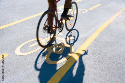 Fototapeta Naklejka Na Ścianę i Meble -  Bicycle lane, cyclist