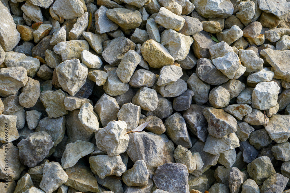 Soil from the quarry as a waste product and for versatile use in the garden Soil from the quarry as a waste product and for versatile use in the garden