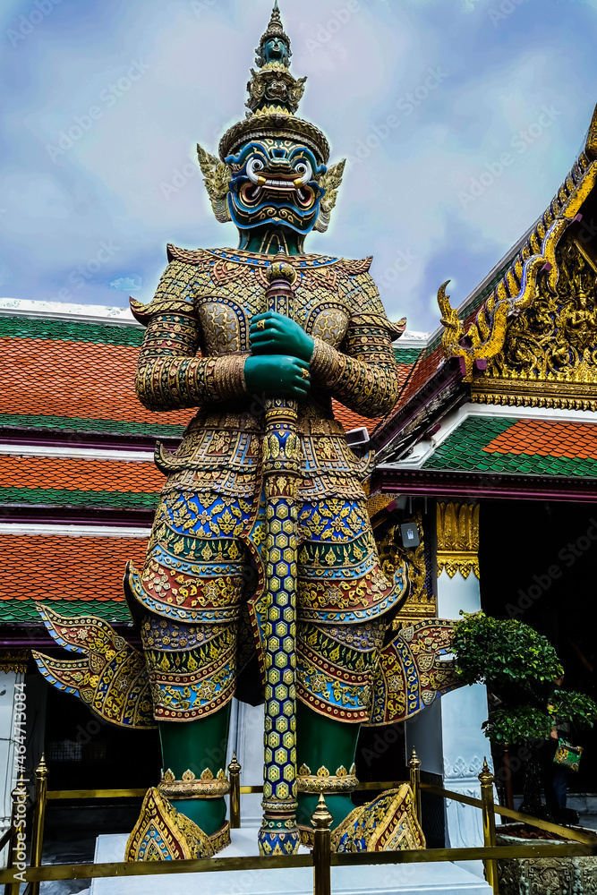 Grande statu de samouraï à Bangkok