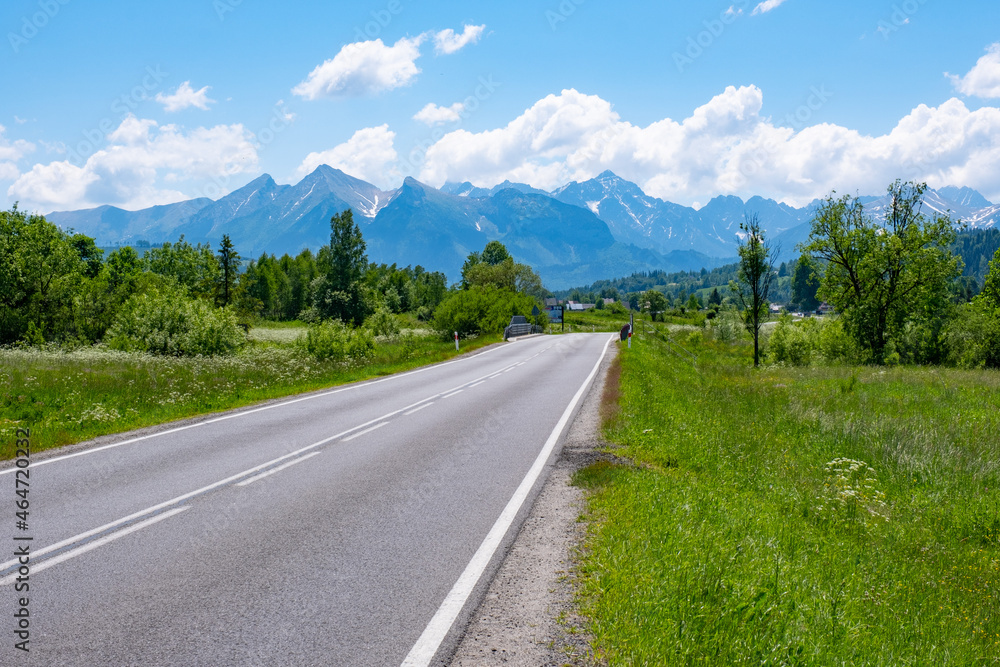 Fototapeta premium Droga do gór, Roud to the mountains