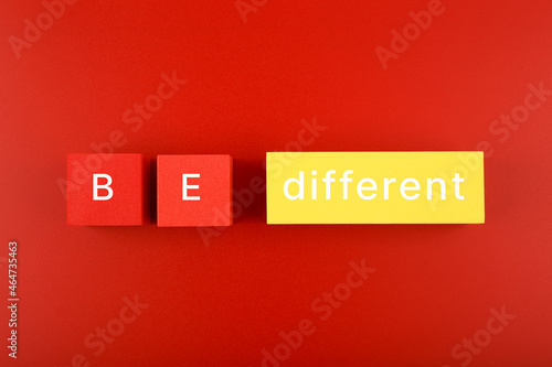 Fotografi Concept of individuality, brainstorming, fresh ideas and being different from ot