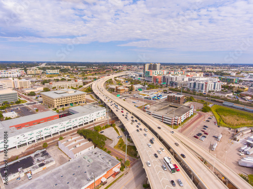 фотографія Aerial view of Florida Route 618 Selmon Expressway in downtown Tampa, Florida FL, USA