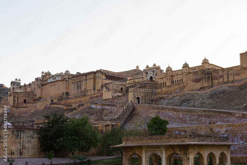 インド　ジャイプルにあるラージャスターンの丘陵城塞群のアンベール城