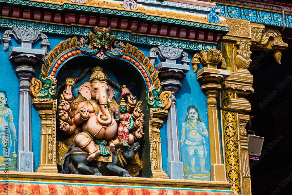 インド マドゥライの街中にあるミーナークシ寺院の東門 インド マドゥライの街中にあるミーナークシ寺院の東門