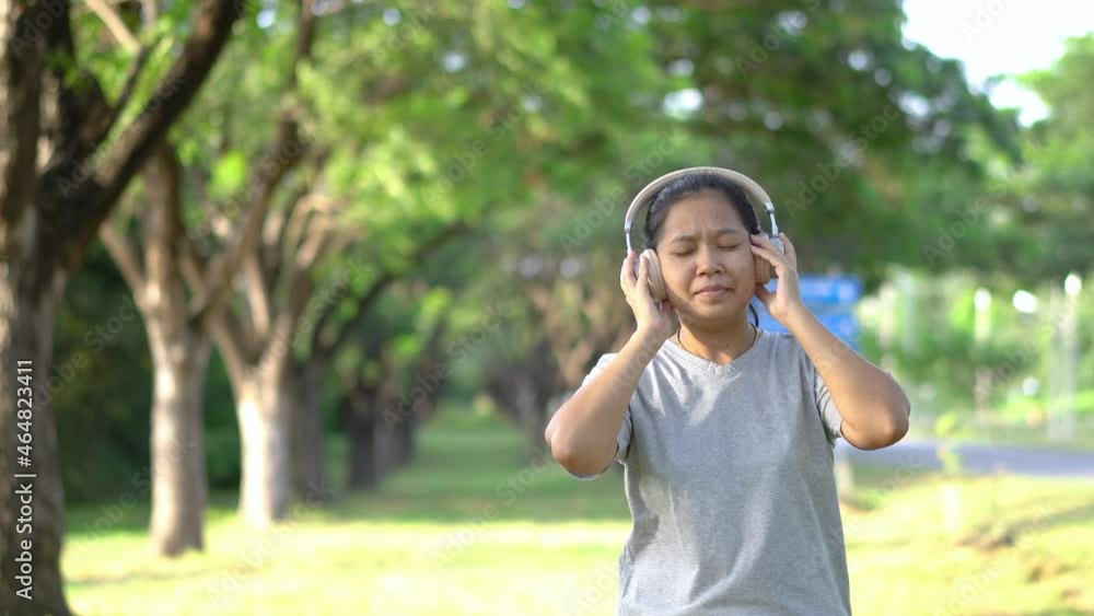 Smile happy lady in headphones. People, lifestyle and joy concept.
Smile happy lady in headphones. People, lifestyle and joy concept.