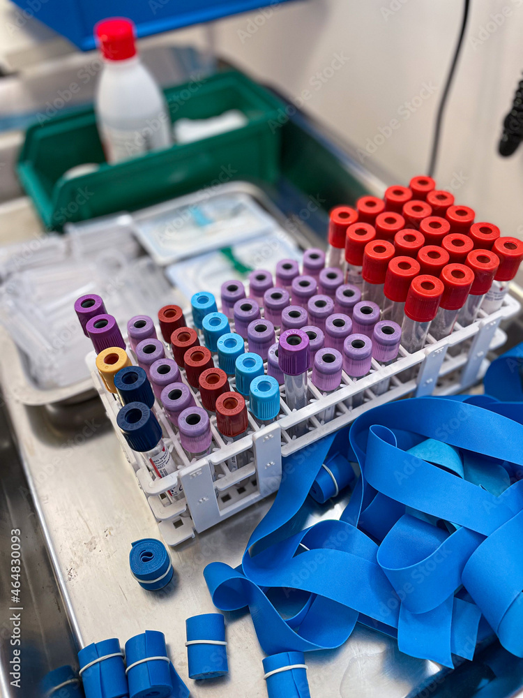 Foto de Tubos para extraccion de sangre para una analitica de hospital