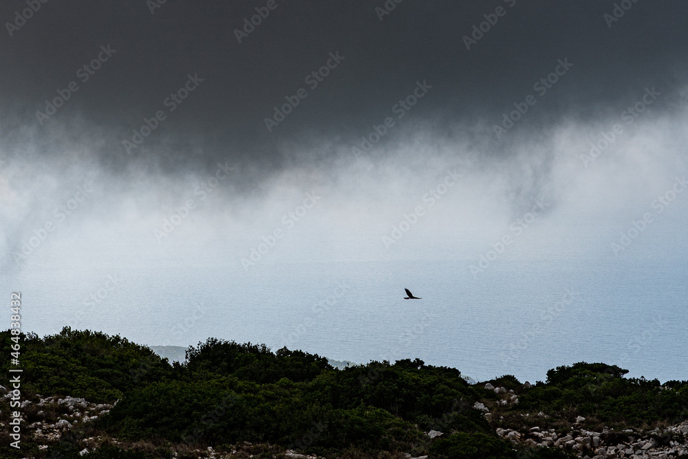 Wanderung auf den Vrachionas bei starken Wolken Wanderung auf den Vrachionas bei starken Wolken