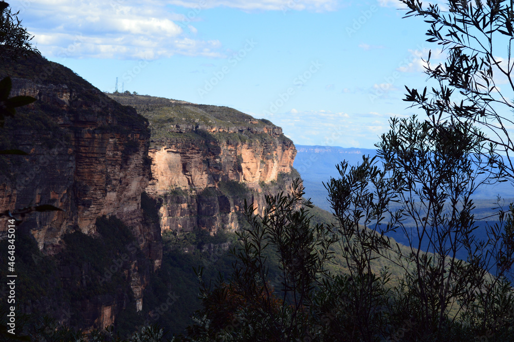A view from the Undercliff Walk in the Blue Mountains