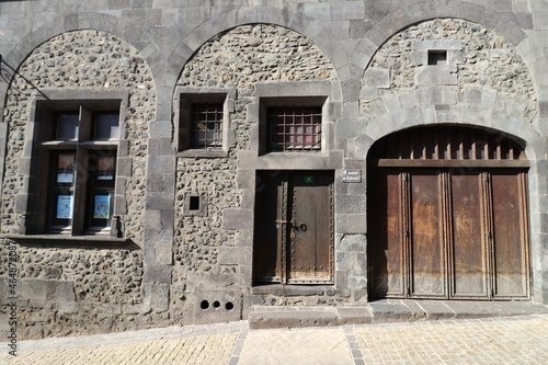 La maison de l'elephant, maison de style roman, vue de l'exterieur, ville de Clermont Ferrand, departement du Puy de Dome, France