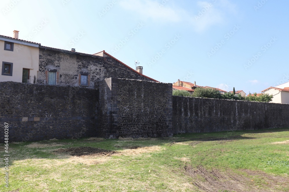 Anciens remparts, ville de Clermont Ferrand, departement du Puy de Dome, France