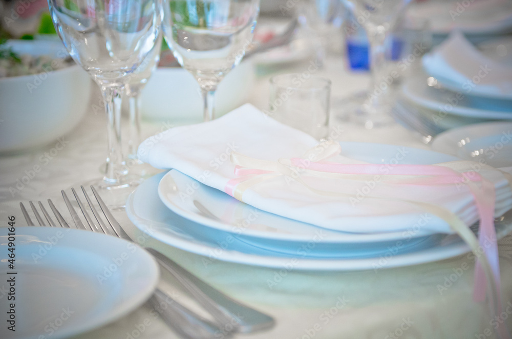 White wedding table setting