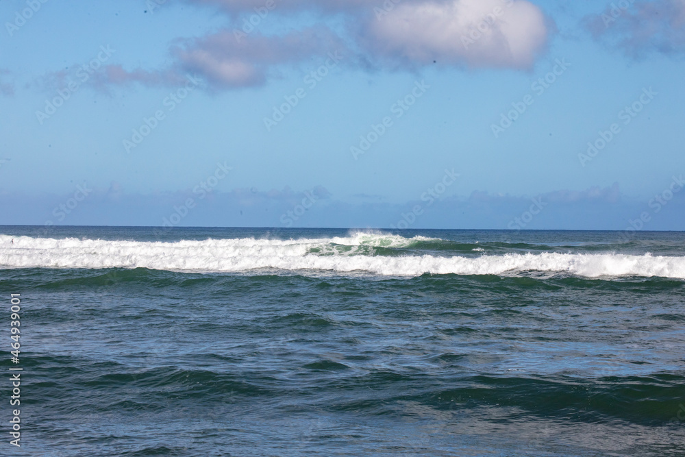 ocean waves and blue sky