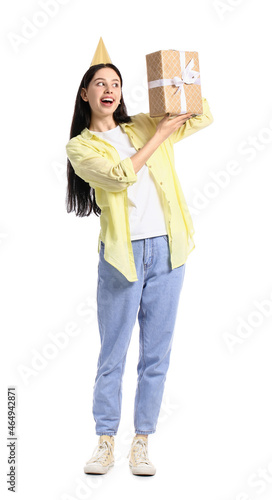 Beautiful teenage girl in p...