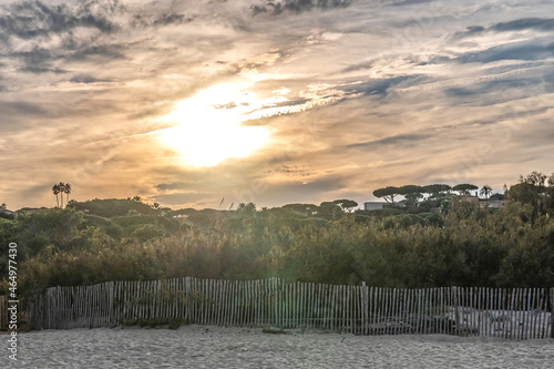 Coucher de soleil sur la plage de Pampelonne à Saint Tropez