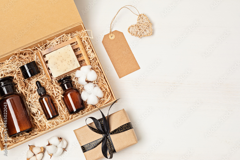 Self care package, seasonal gift box with plastic free organic cosmetics  products. Personalized eco friendly basket for family and friends for  thankgiving, christmas, mothers, fathers day Stock Photo | Adobe Stock