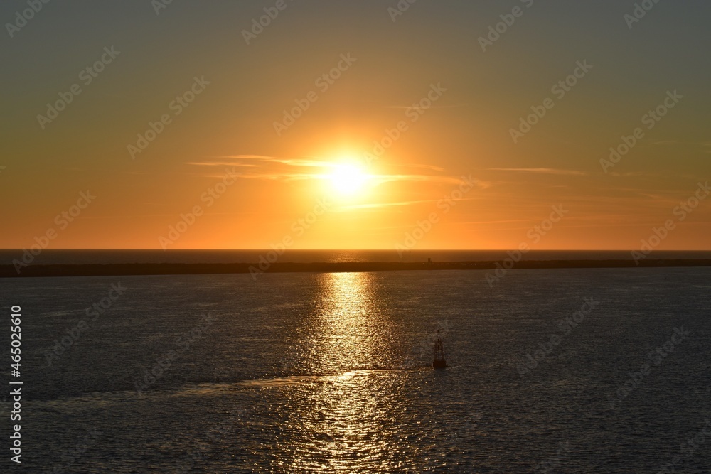Fototapeta premium The sunset from the port of Huelva