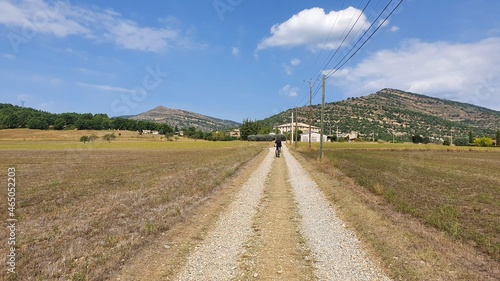 mountainbiking in Provence landscape, transprovence