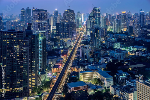 Fototapeta Naklejka Na Ścianę i Meble -  Bangkok city aerial view in the evening, Thailand