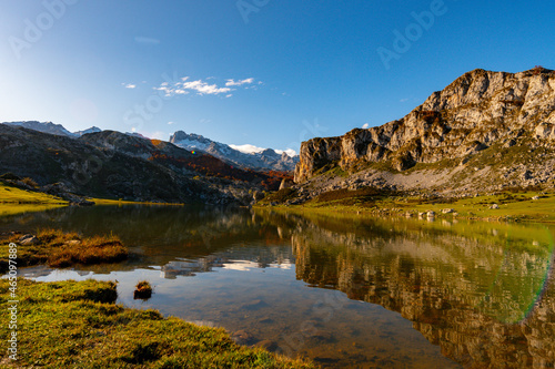 Fototapeta Autumn at Lake Ercina in Covadonga, Asturias - Spain