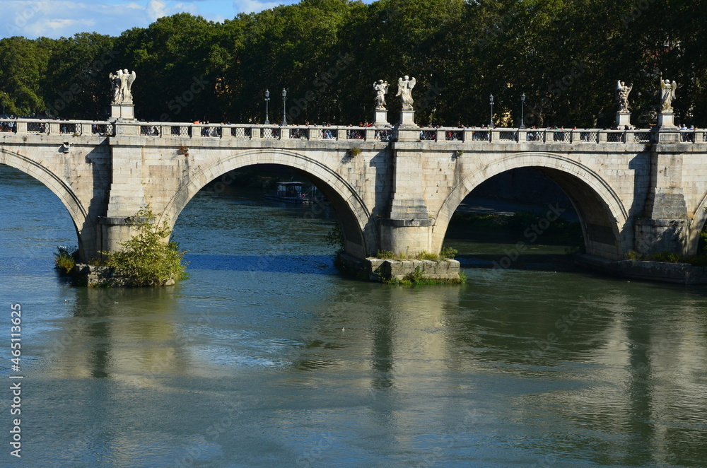 Some photos taken around the ancient and most beautiful city of Rome on a bright sunny day of October.