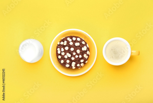 Chocolate chip cookie with ...