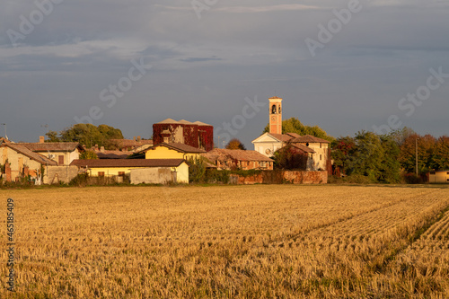 Linarolo photo