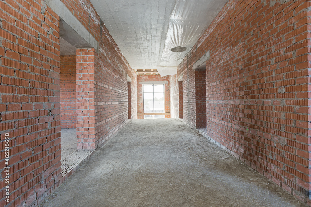 Obraz premium interior of the apartment without decoration in gray colors