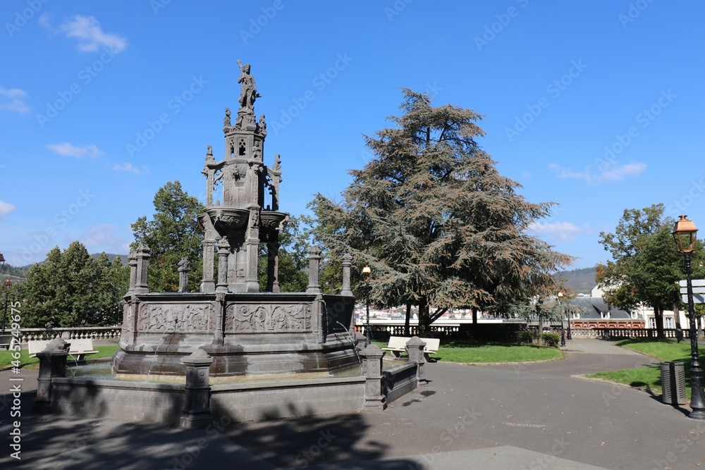 Olympe De Gouges Square Image Le square Olympe de Gouges, ville de Clermont Ferrand, département du ...
