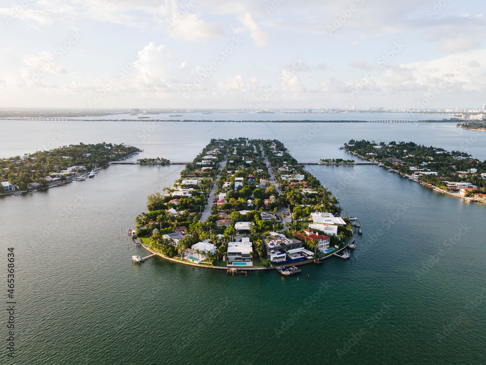 Fototapeta premium Venetian islands in miami