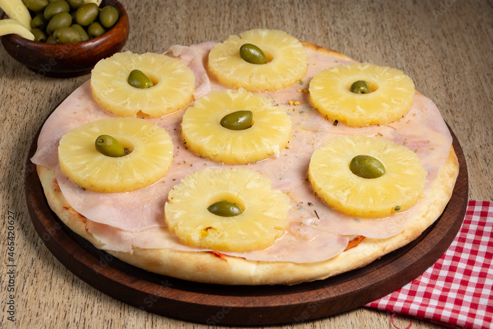 pizza con jamon y anana agridulce pizza con jamon y anana agridulce