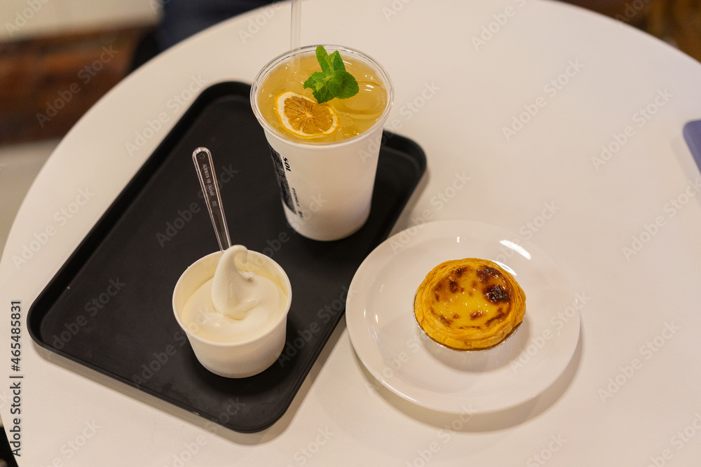 egg tart with tea and ice cream