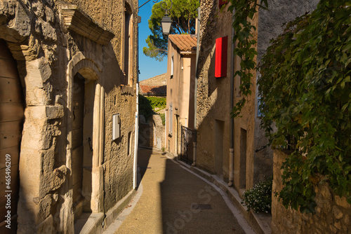 Pittoreskes Dorf Venasque in der Provence